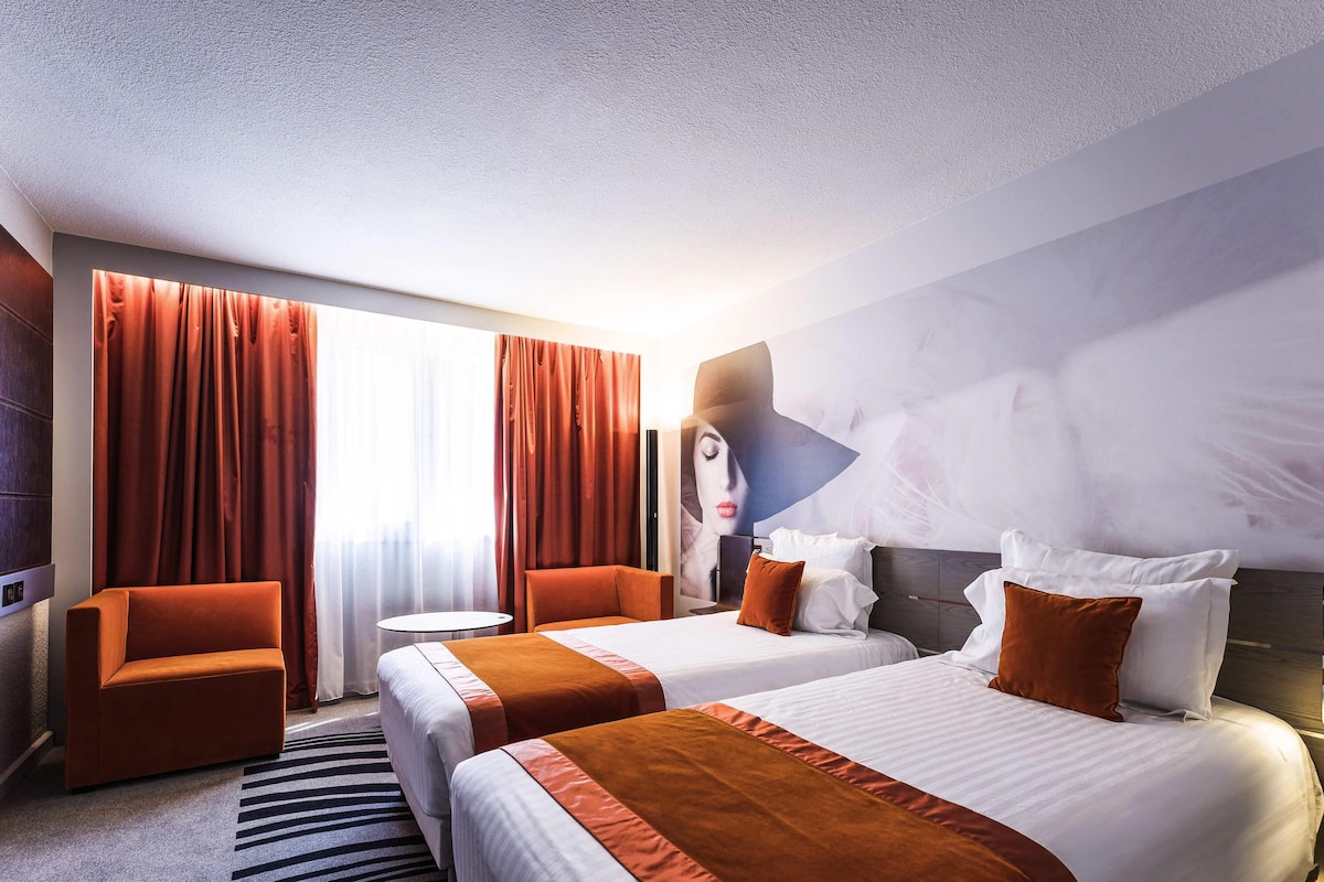 Classic Twin Room, 2 Single Beds | In-room safe, desk, blackout curtains, soundproofing