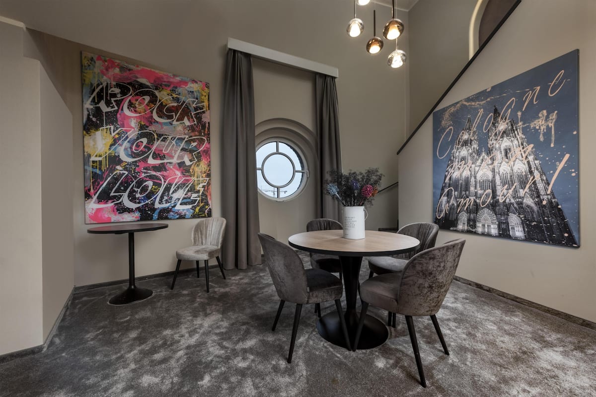 Suite, 1 King Bed (Art Duplex) | Hypo-allergenic bedding, down comforters, minibar, in-room safe