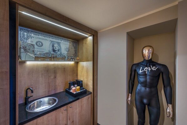 Suite, 1 King Bed (Art Duplex) | Hypo-allergenic bedding, down comforters, minibar, in-room safe - Wasserturm Hotel Cologne, Curio Collection by Hilton (Cologne)