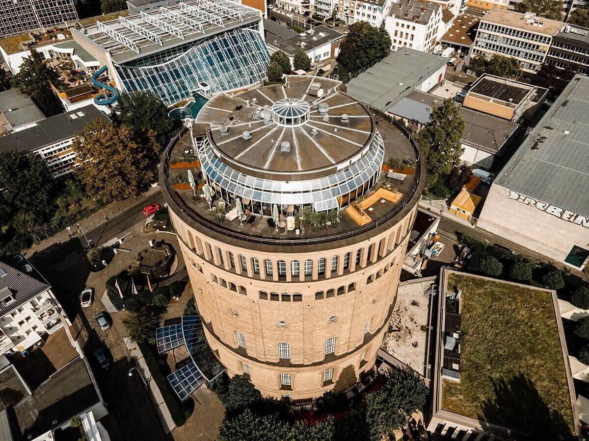 suite, 1 king bed (tower duplex) | hypo-allergenic bedding, down duvets, minibar, in-room safe