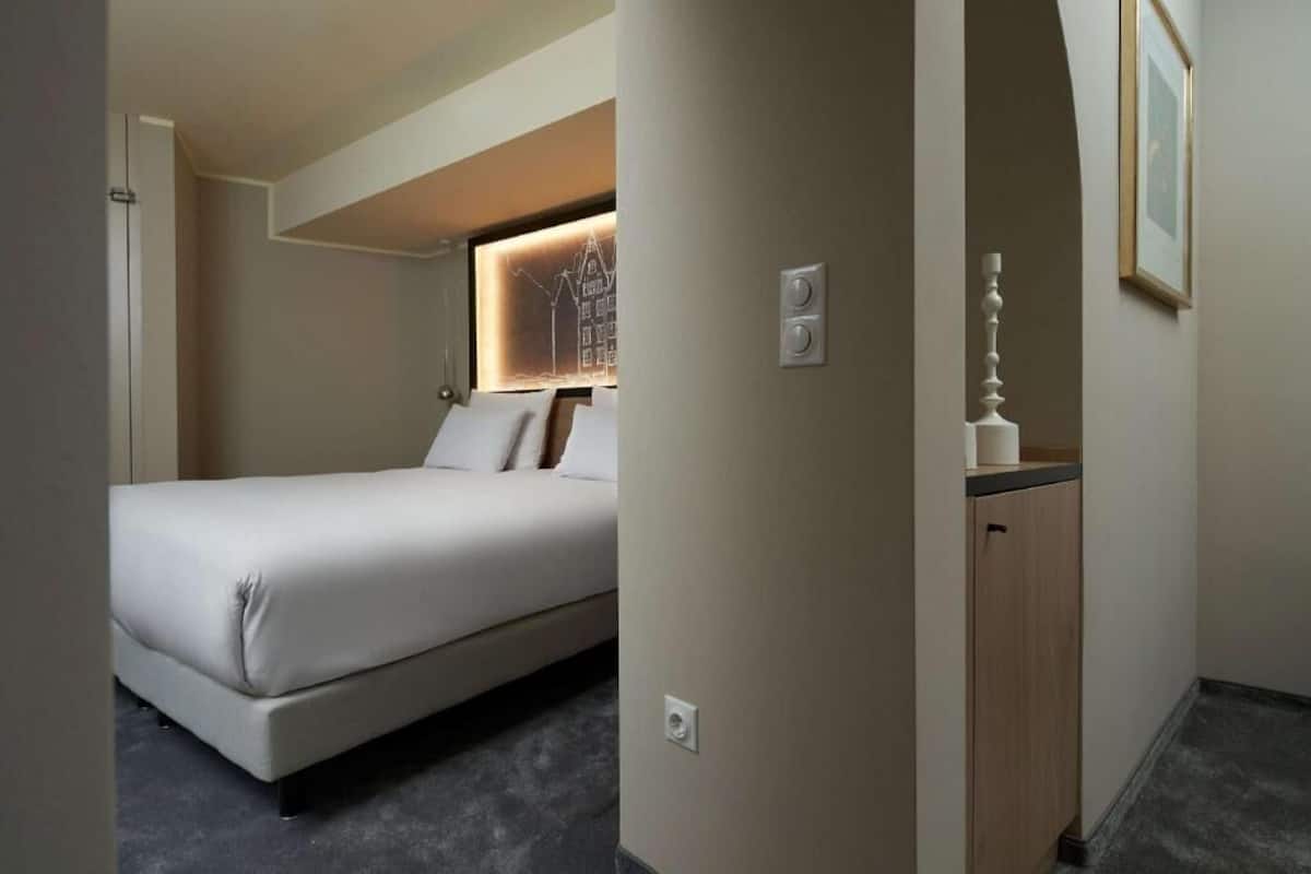 Allergikerbettwaren, Daunenbettdecken, Minibar, Zimmersafe
