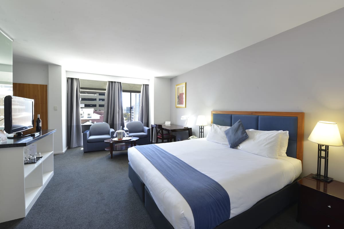 Superior King Room