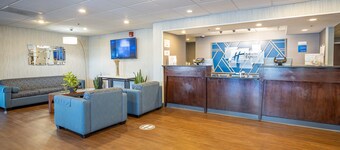 Holiday Inn Express Newark Airport Elizabeth by IHG