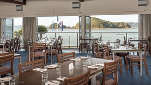 Der serveres morgenmad og aftensmad