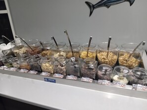 Petit déjeuner buffet (30.00 NZD par personne)