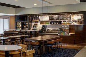 Desayuno completo (con cargo)