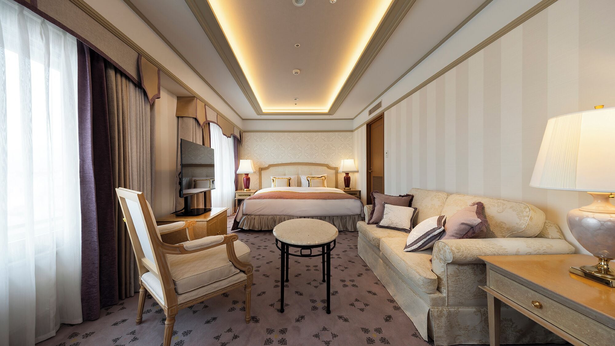 Habitación doble ejecutiva, 1 cama King size, para no fumadores (32-36sqm) | Edredón, caja de seguridad en la habitación y escritorio 