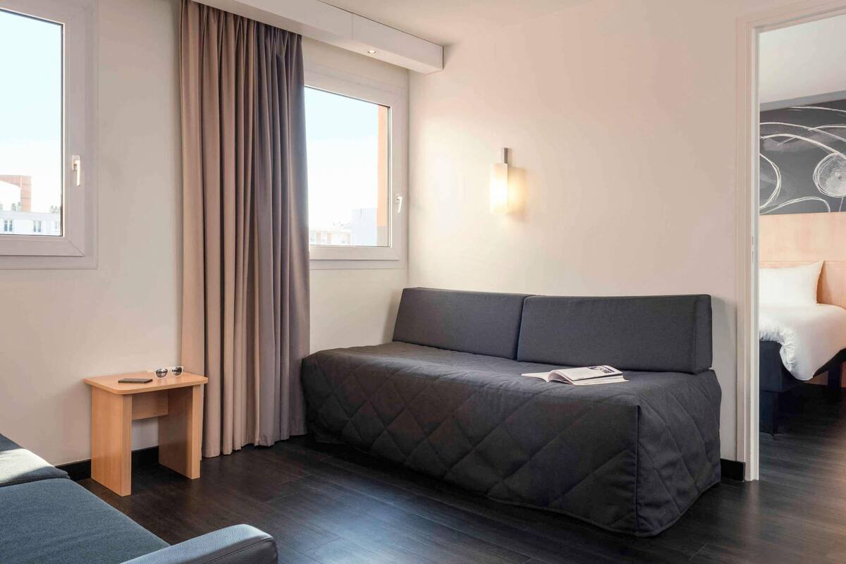 Junior Suite | Desk, soundproofing, free WiFi, bed sheets