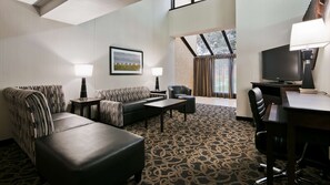 Suite, 1 King Bed, Jetted Tub