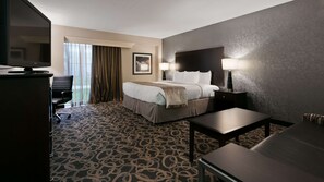 Standaard kamer, 1 kingsize bed, niet-roken, koelkast & magnetron (with Sofabed) | Luxe beddengoed, pillowtop-bedden, een bureau, een laptopwerkplek