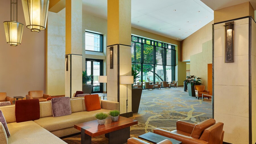 DoubleTree by Hilton San Antonio Airport