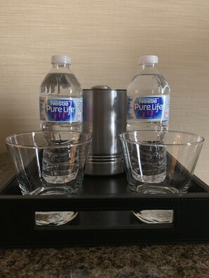 LCD TV, pay movies, MP3 dock - DoubleTree by Hilton San Antonio Airport (San Antonio)