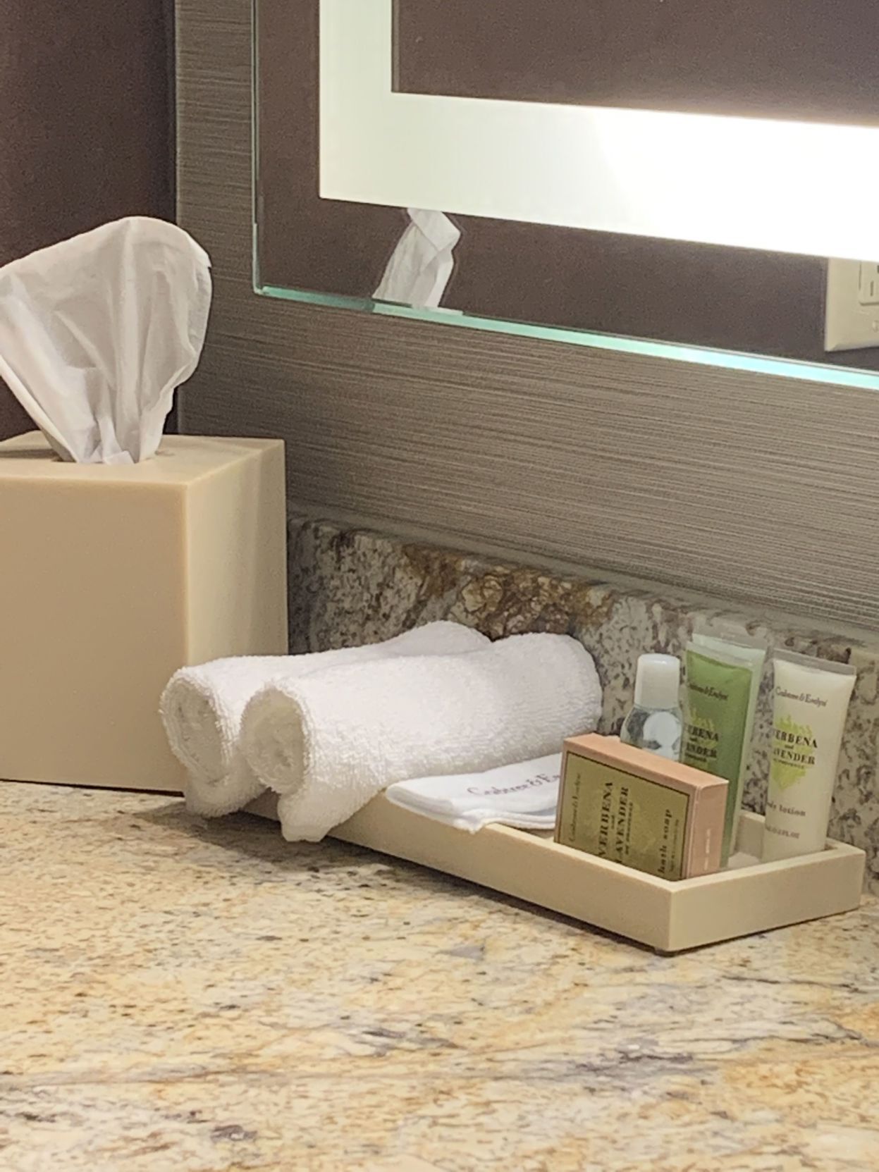 Bathroom amenities | Free toiletries, hair dryer, bathrobes, towels