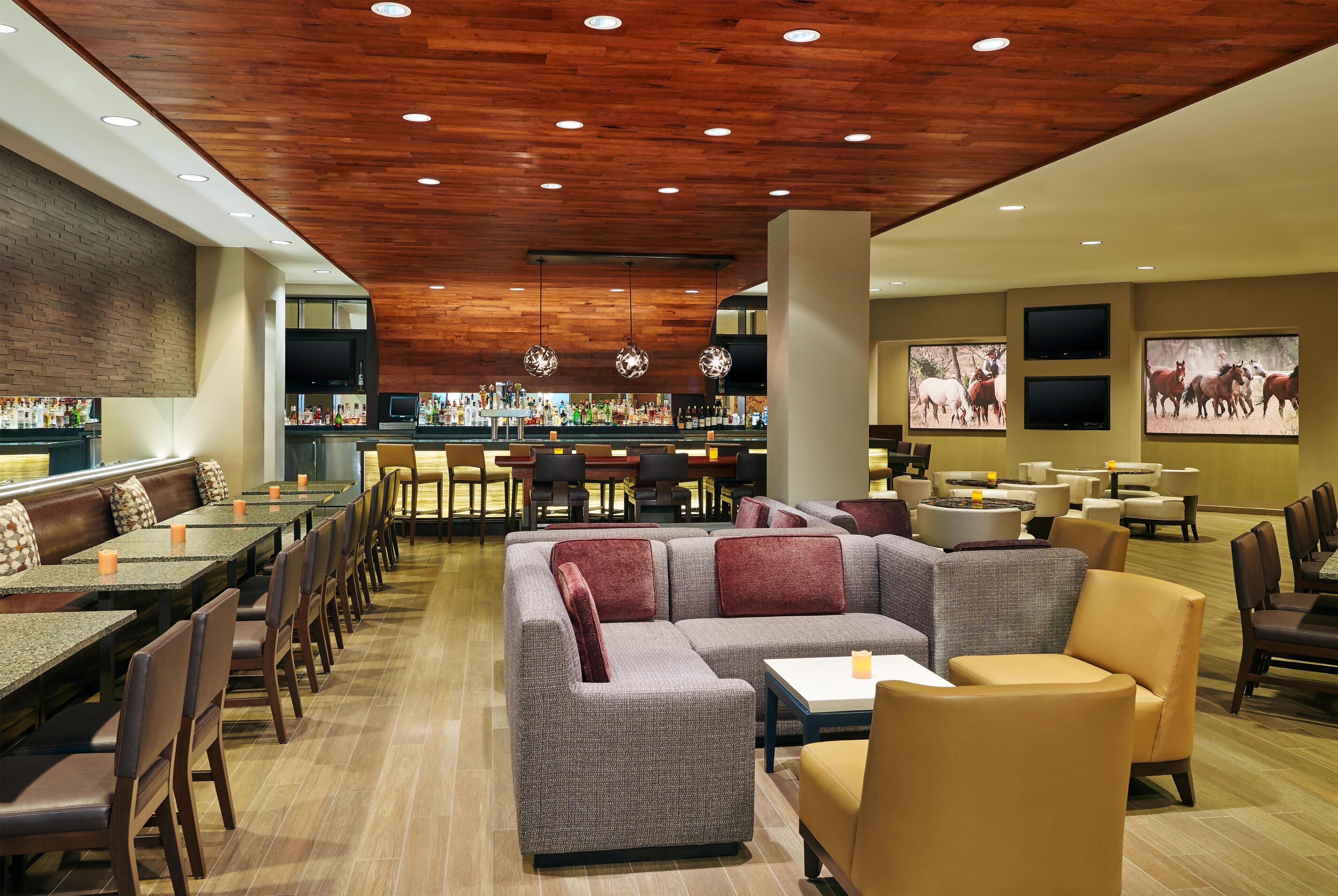 Foto - DoubleTree by Hilton San Antonio Airport