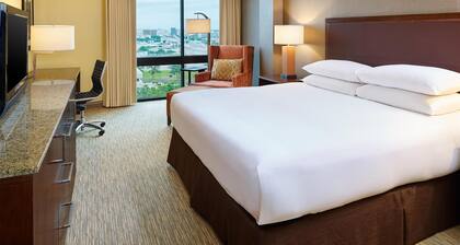 DoubleTree by Hilton San Antonio Airport