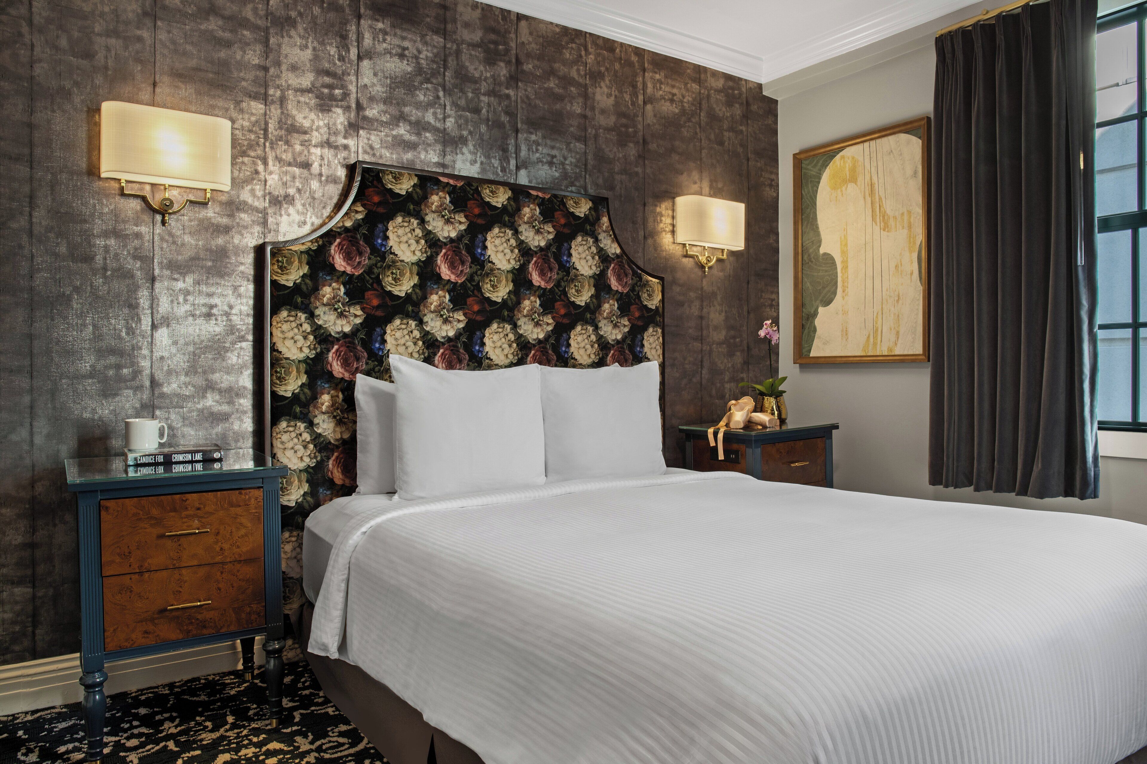 deluxe suite, 1 queen bed with sofa bed | hypo-allergenic bedding, pillow-top beds, blackout curtains, free wifi