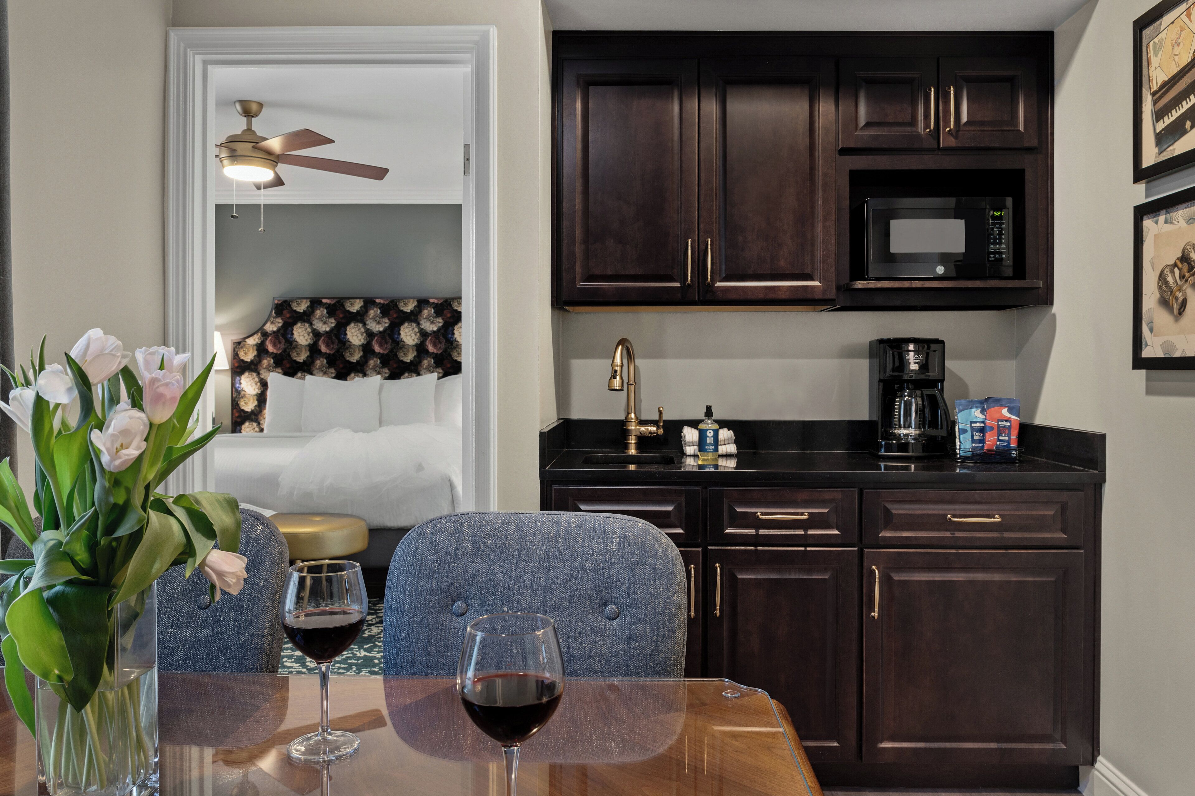 superior suite, 1 queen bed with sofa bed | view from room