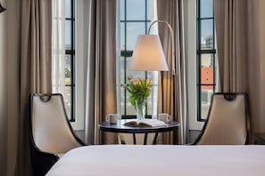 Studio, 1 Queen-Bett | Allergikerbettwaren, Pillowtop-Betten, Verdunkelungsvorhänge