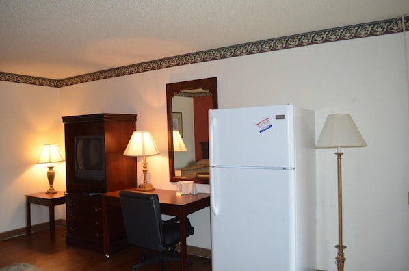 Desk, iron/ironing board, free WiFi, bed sheets