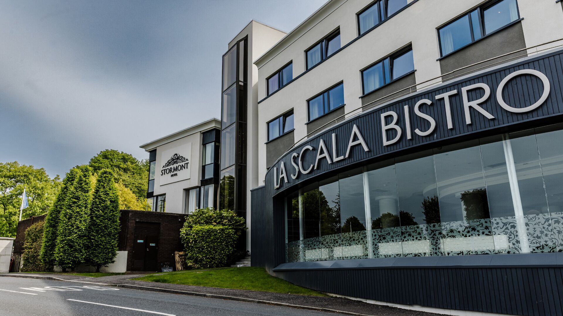 breakfast, lunch and dinner served