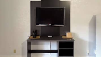 Iron/ironing board, free WiFi, bed sheets, alarm clocks