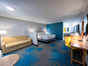 1 bedroom, minibar, desk, laptop workspace