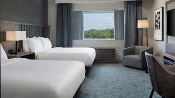 Premium bedding, in-room safe, desk, laptop workspace