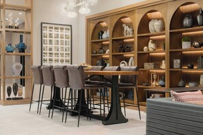 Lobby - Renaissance Framingham Hotel & Conference Center (Framingham)