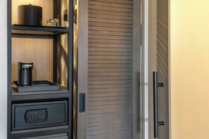 Biancheria da letto di alta qualità, una cassaforte in camera