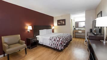 Superior Room, 1 King Bed, Non Smoking | Desk, blackout drapes, iron/ironing board, free cribs/infant beds