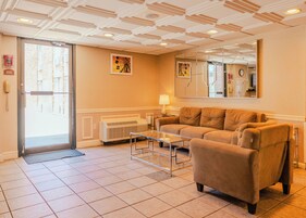 Sala de estar en el lobby