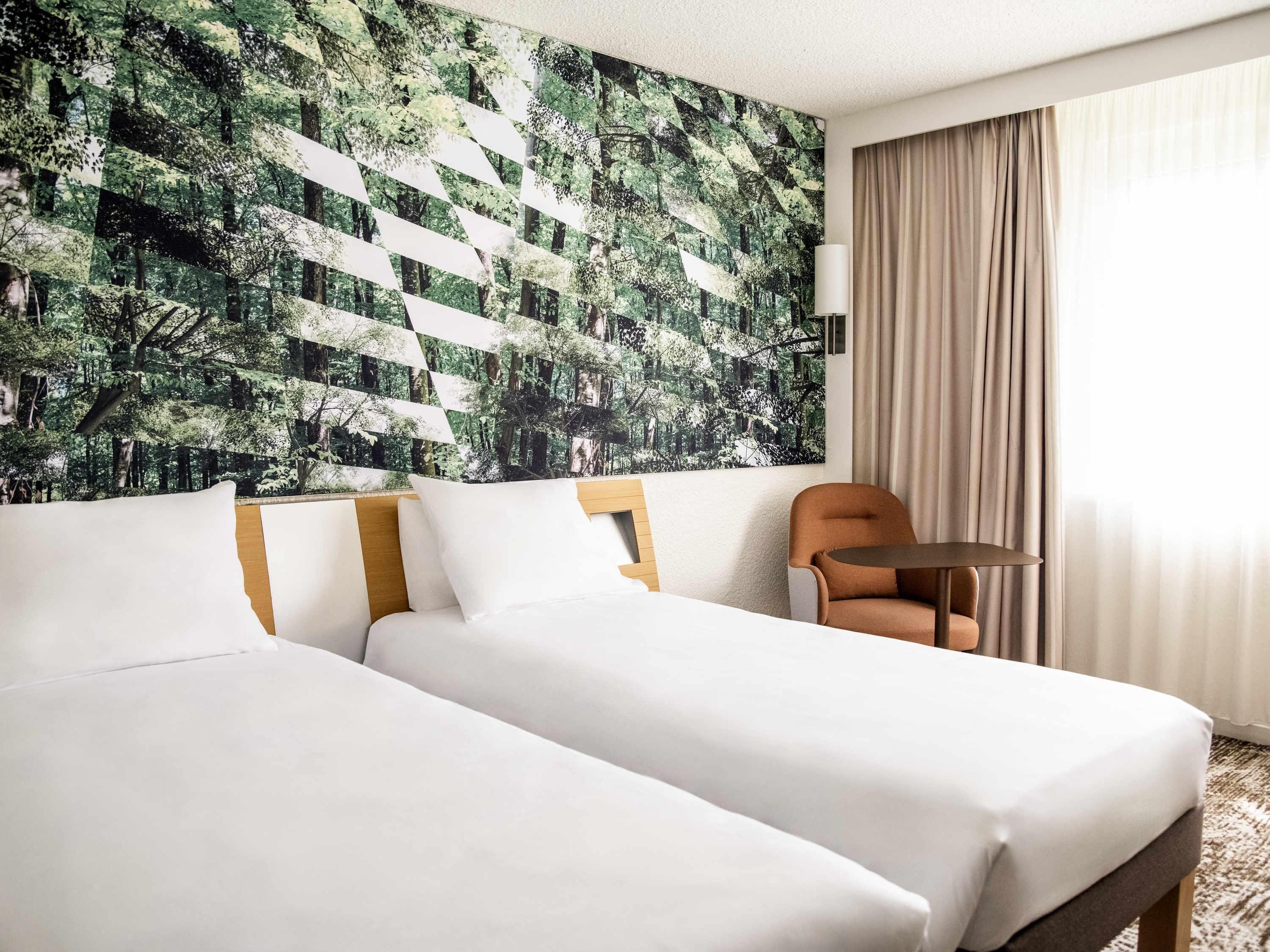 Habitación clásica, 2 camas individuales | Ropa de cama de alta calidad, caja fuerte, escritorio