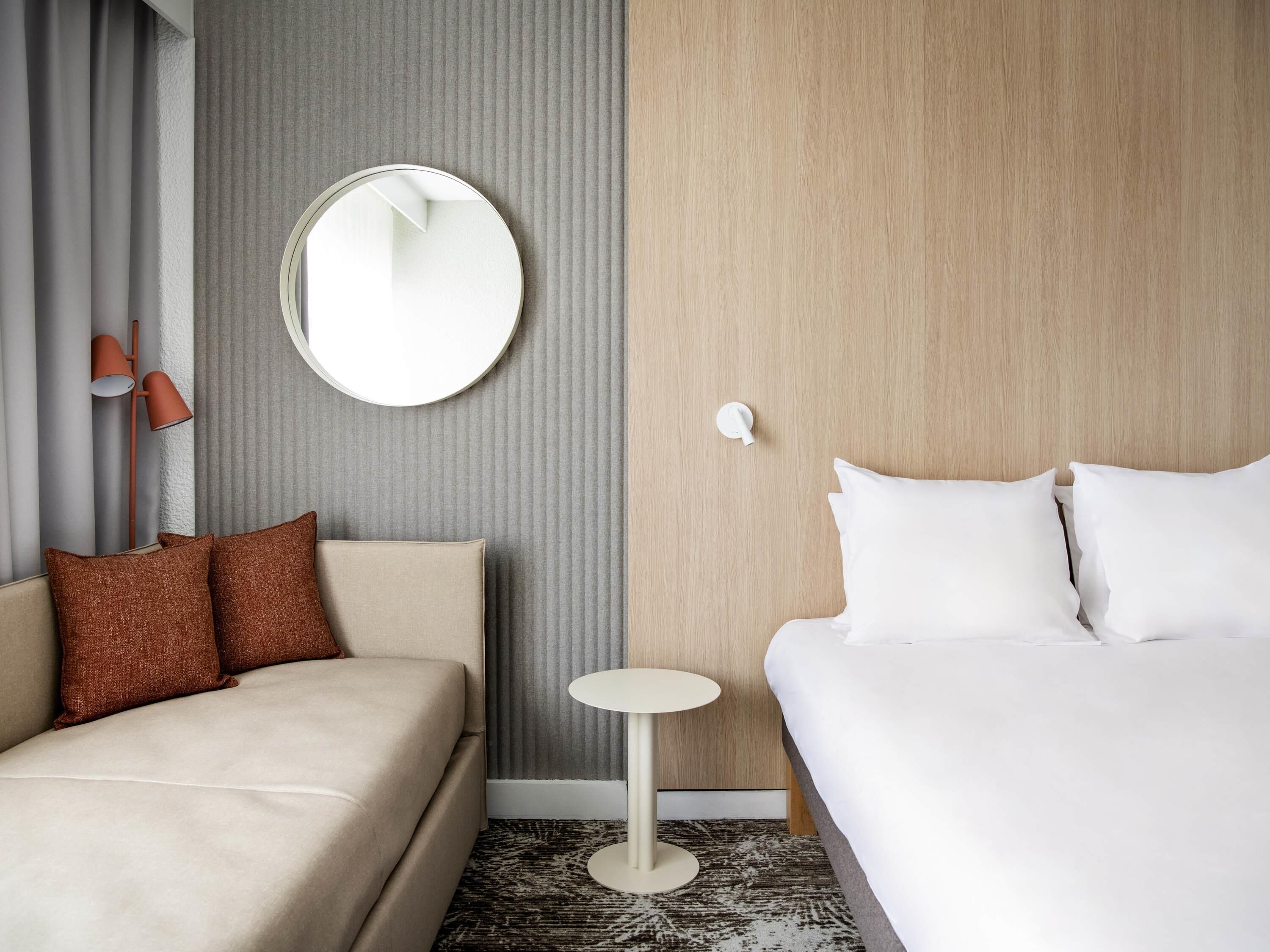 行政客房, 1 张双人床, 花园景观 (Garden) | 高档床上用品、客房内保险箱、办公桌、笔记本电脑工作区