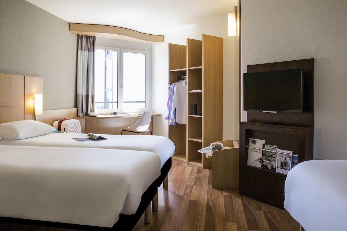 Room, 3 Single Beds | In-room safe, desk, soundproofing, iron/ironing board (on request)