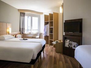 In-room safe, desk, soundproofing, iron/ironing board