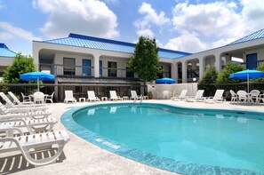 Seasonal outdoor pool