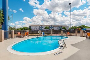 Seasonal outdoor pool