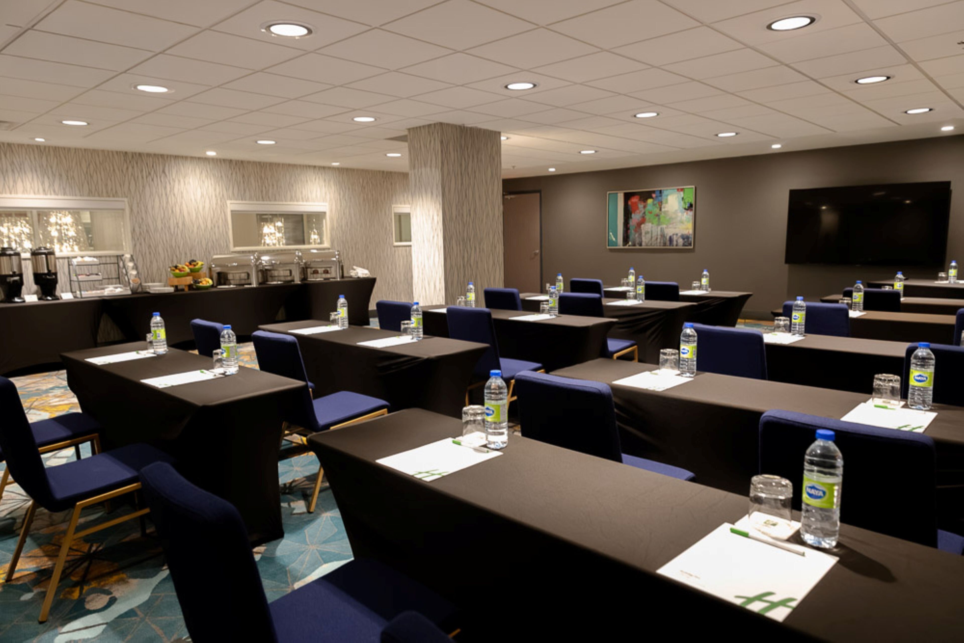 Photo - Holiday Inn Toronto Downtown Centre by IHG