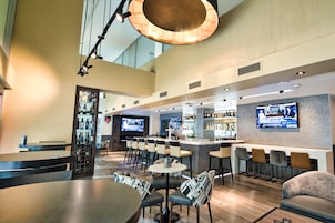 Serves dinner and happy hour