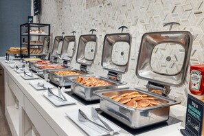 Daily buffet breakfast for a fee - Holiday Inn Toronto Downtown Centre by IHG (Toronto)