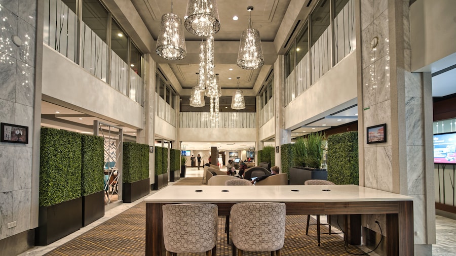 Holiday Inn Toronto Downtown Centre by IHG