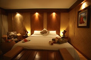 Ropa de cama de alta calidad, camas con pillow-top y minibar 