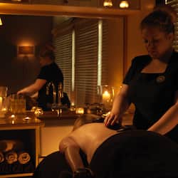 Sauna, vasca idromassaggio, bagno turco, trattamenti per il corpo