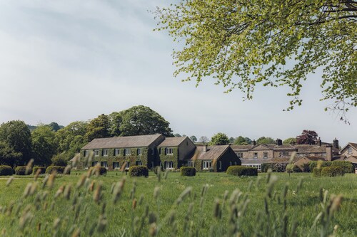 The Devonshire Arms Hotel