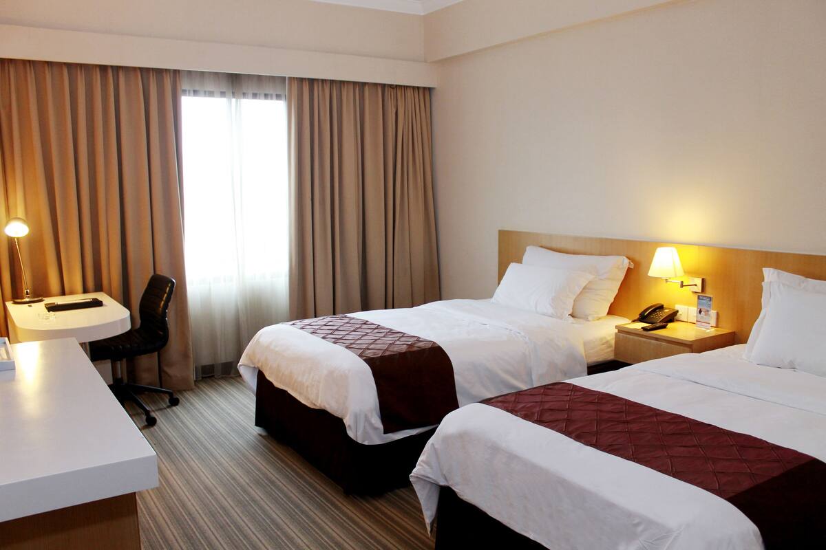 Phòng hạng Business ( With 1 Twin Bed) | Minibar, két bảo mật tại phòng, bàn, màn/rèm cản sáng 