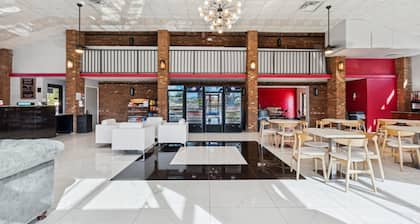 Ramada by Wyndham Temple Terrace/Tampa North