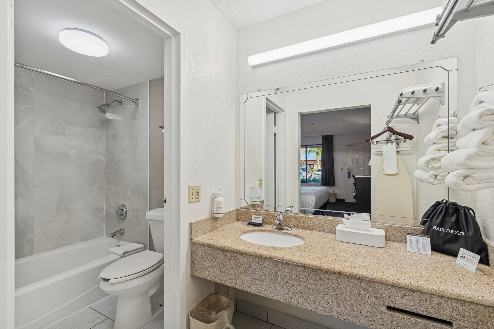 Foto - Ramada by Wyndham Temple Terrace/Tampa North