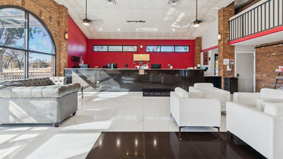 Ramada by Wyndham Temple Terrace/Tampa North