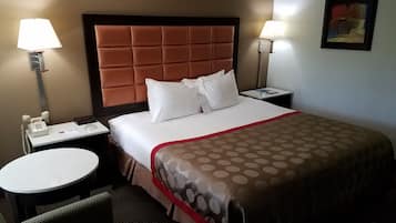 Pillowtop-bedden, een kluis op de kamer, een bureau