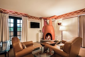 Suite, 1 Bedroom | Premium bedding, in-room safe, desk, blackout curtains - Inn and Spa at Loretto (Santa Fe)